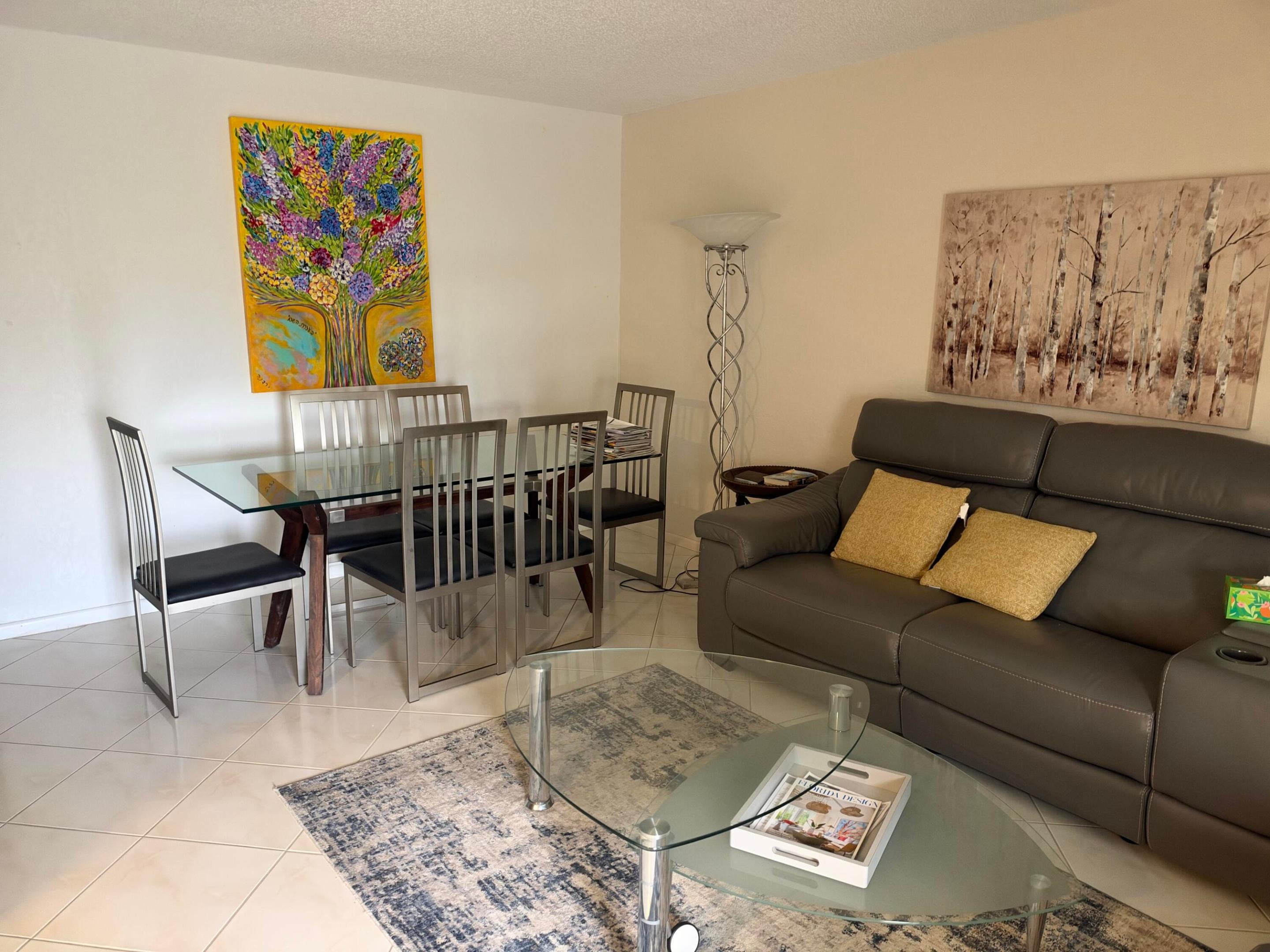 4046 AINSLIE C