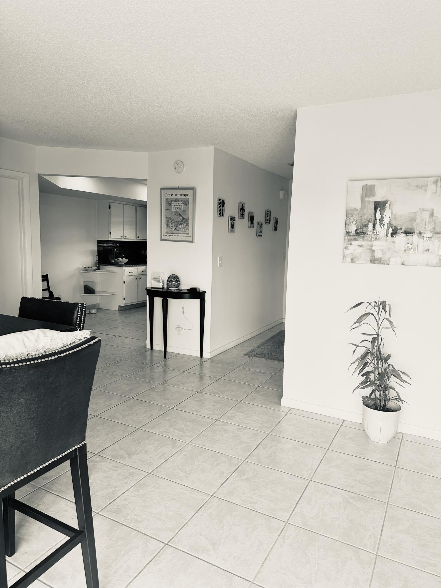 PALM GREENS AT VILLA DEL RAY CONDO II - Residential