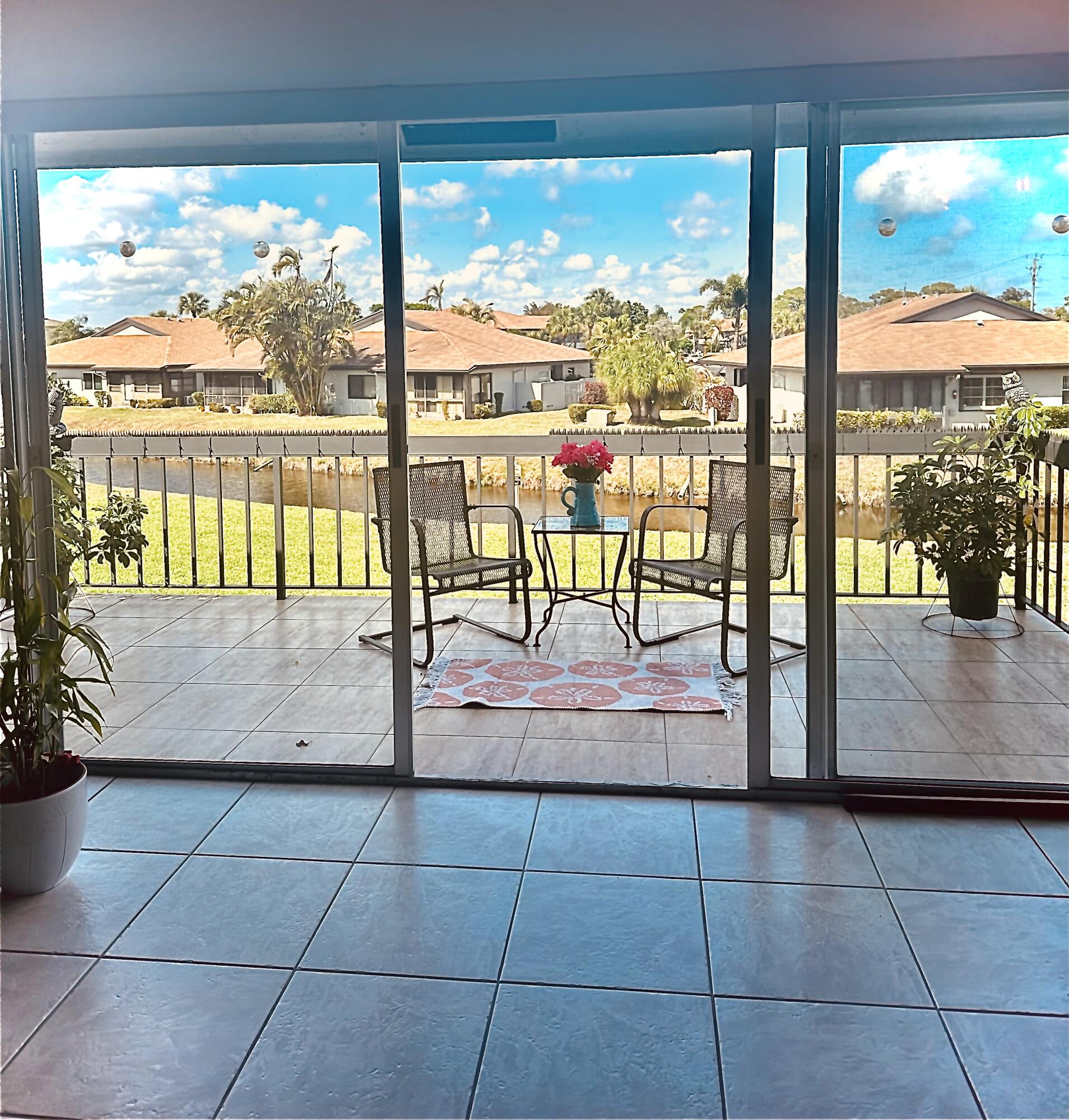 PALM GREENS AT VILLA DEL RAY CONDO II - Residential