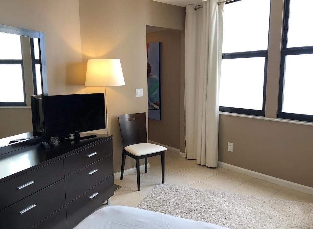 PHOENIX TOWERS CONDO - Residential Lease