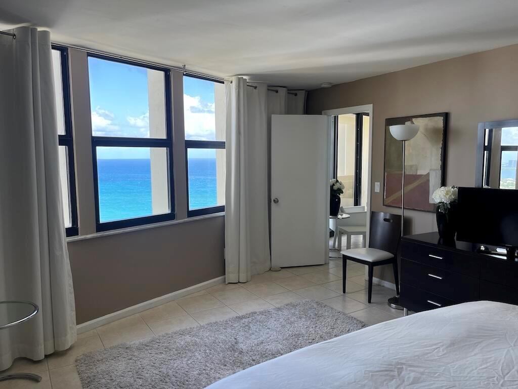 PHOENIX TOWERS CONDO - Residential Lease