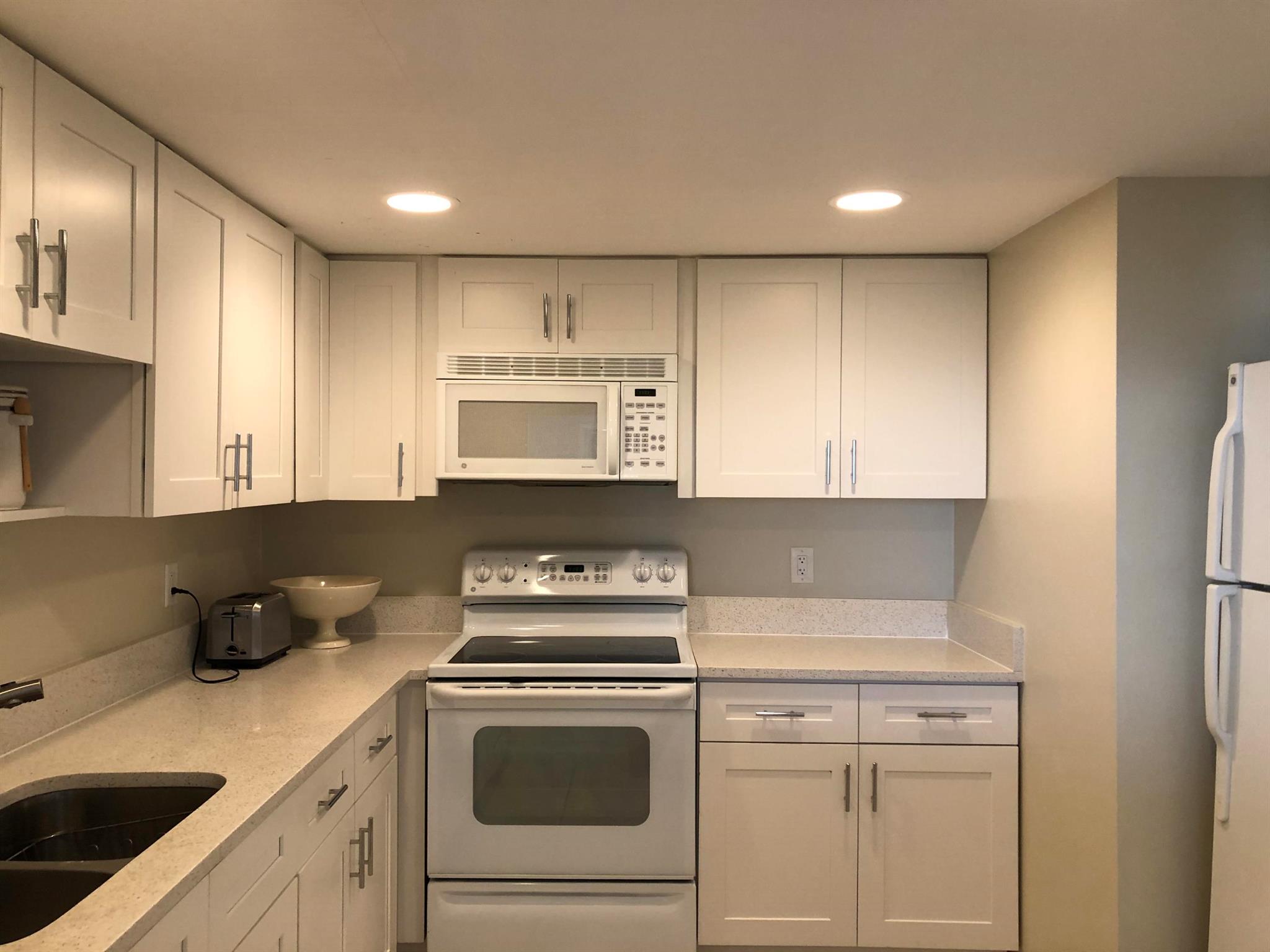 PHOENIX TOWERS CONDO - Residential Lease