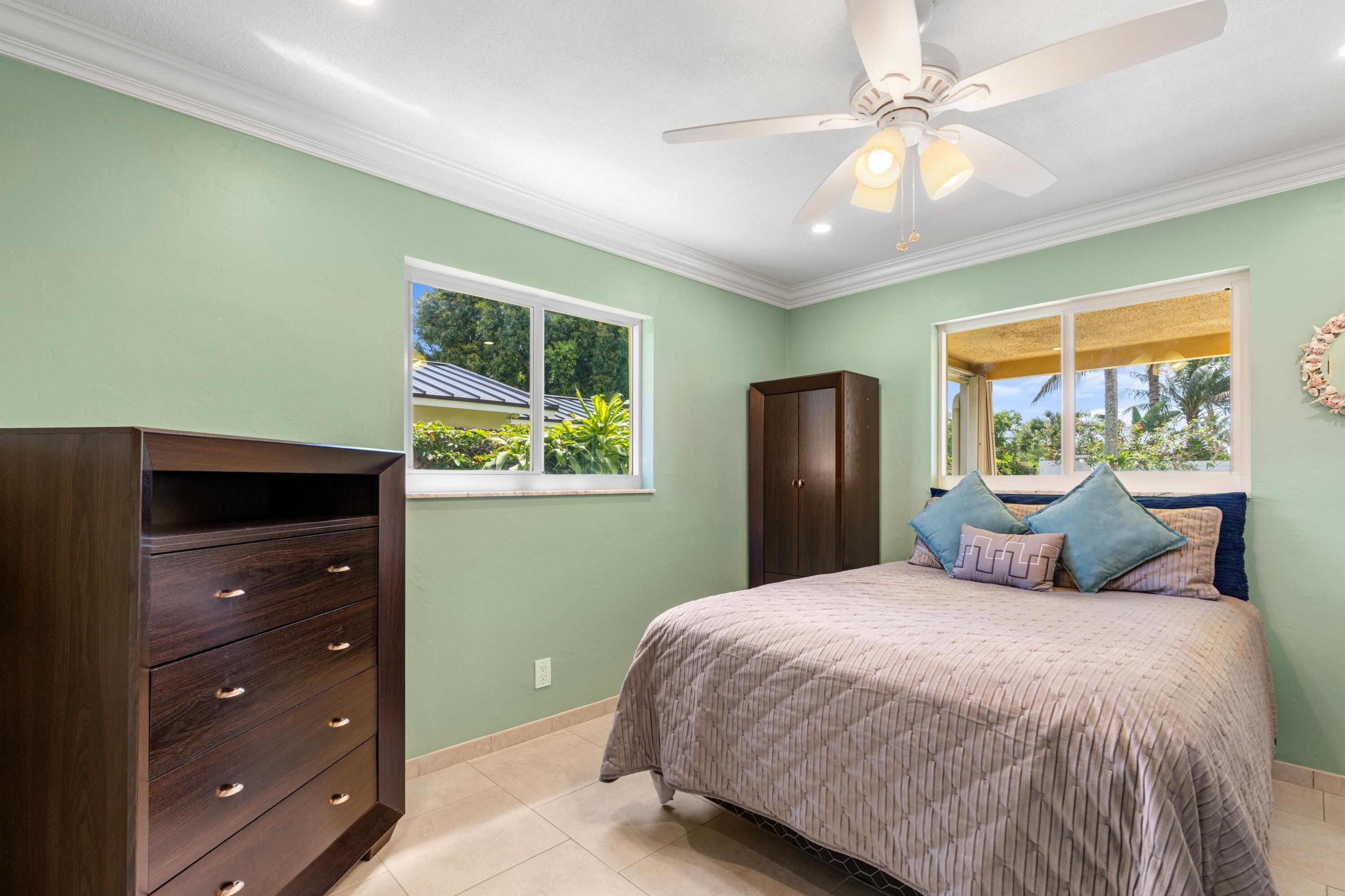 BOCA RATON SQUARE 16 - Residential