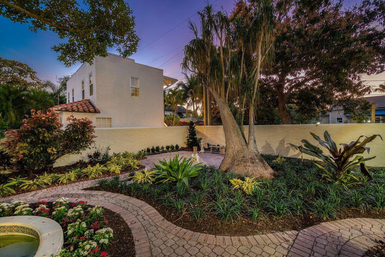 DELRAY TOWN OF (DOWNTOWN - Residential