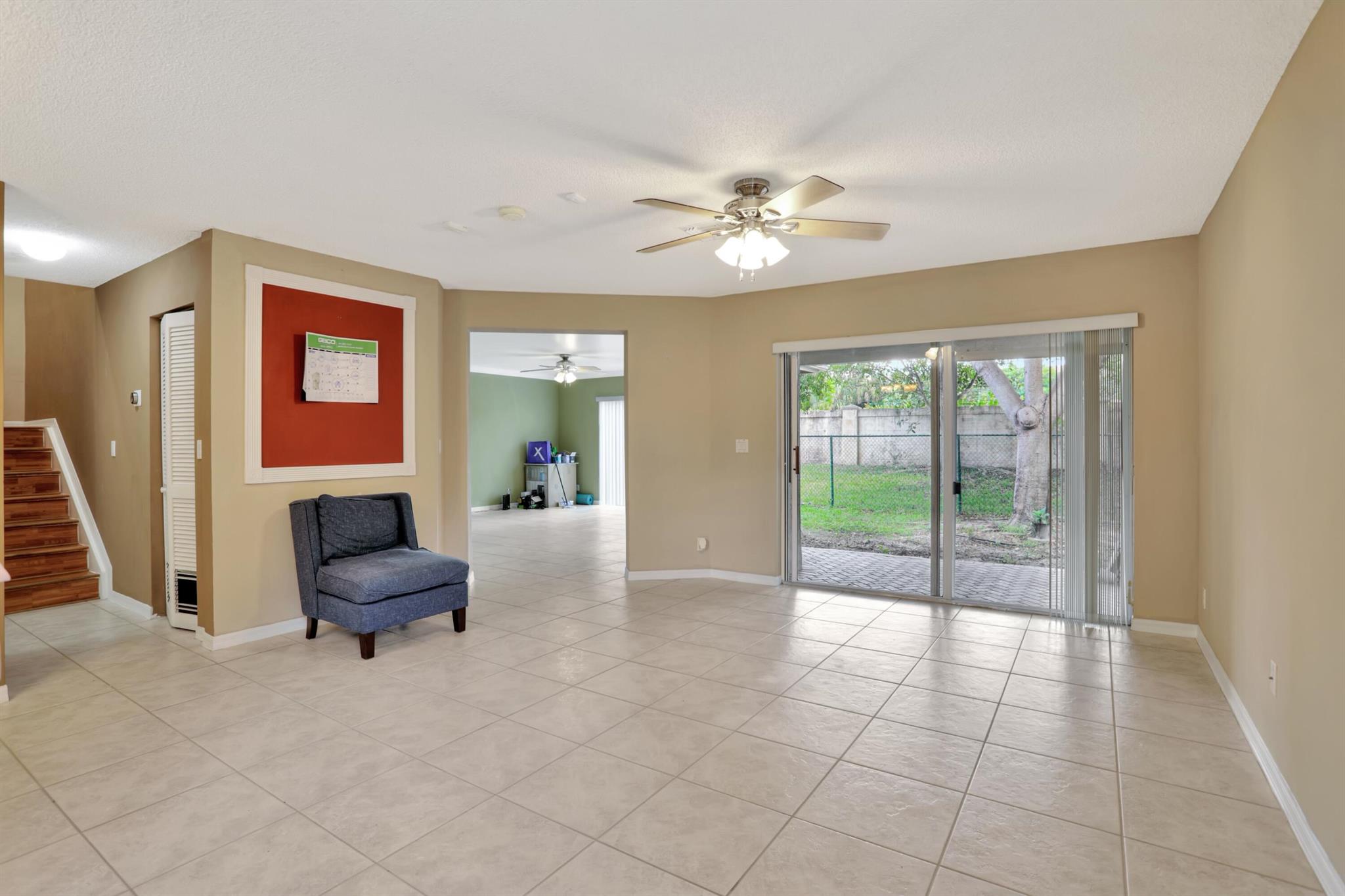 4066 Crescent Creek Street