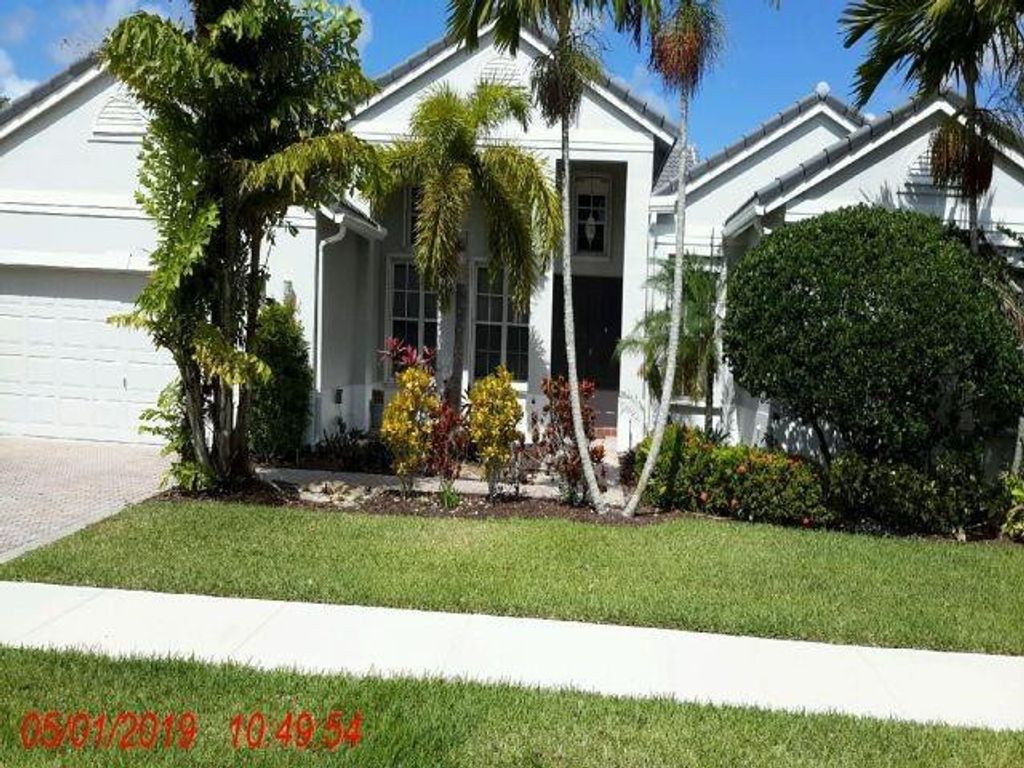 Photo of 2721 W Abiaca Circle, Davie, FL 33328 (MLS # B26038929)