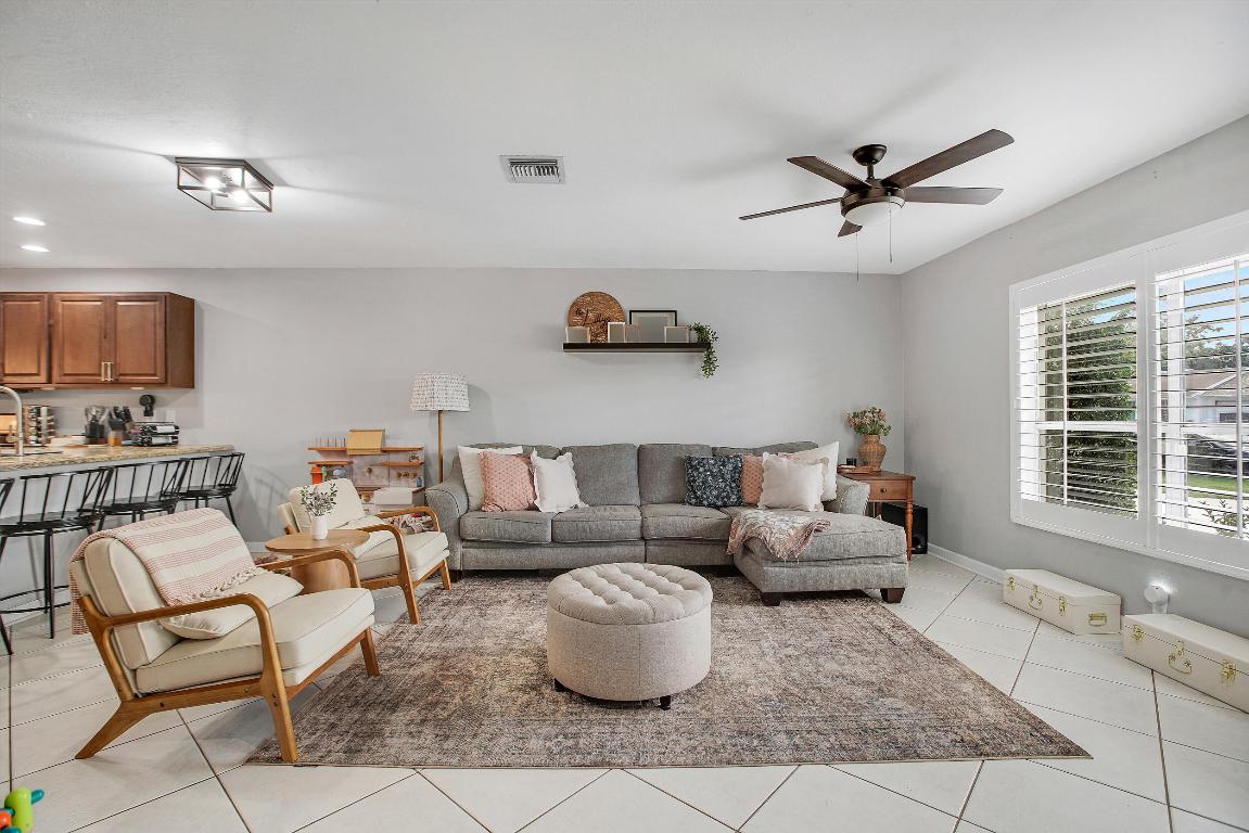 CONCEPT HOMES OF LANTANA 4 - Residential