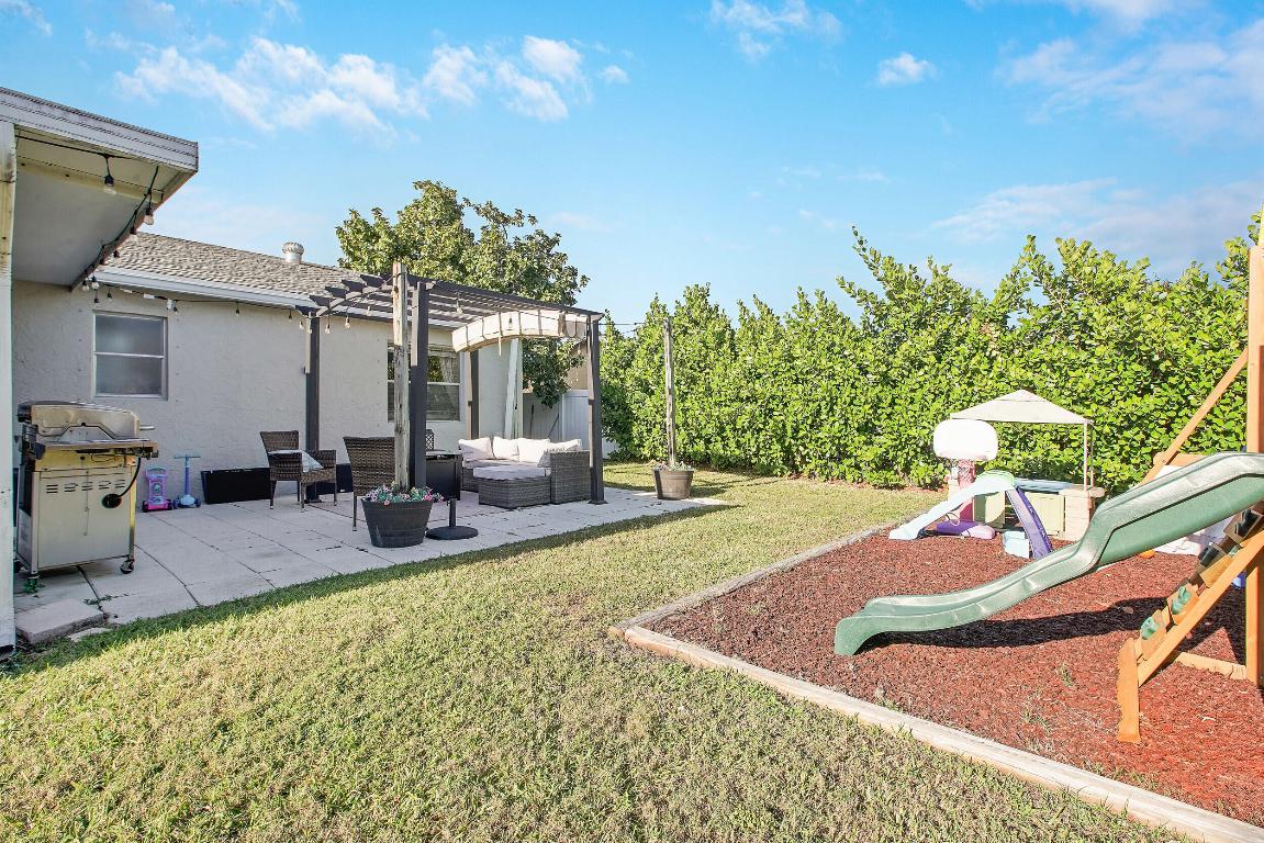 CONCEPT HOMES OF LANTANA 4 - Residential