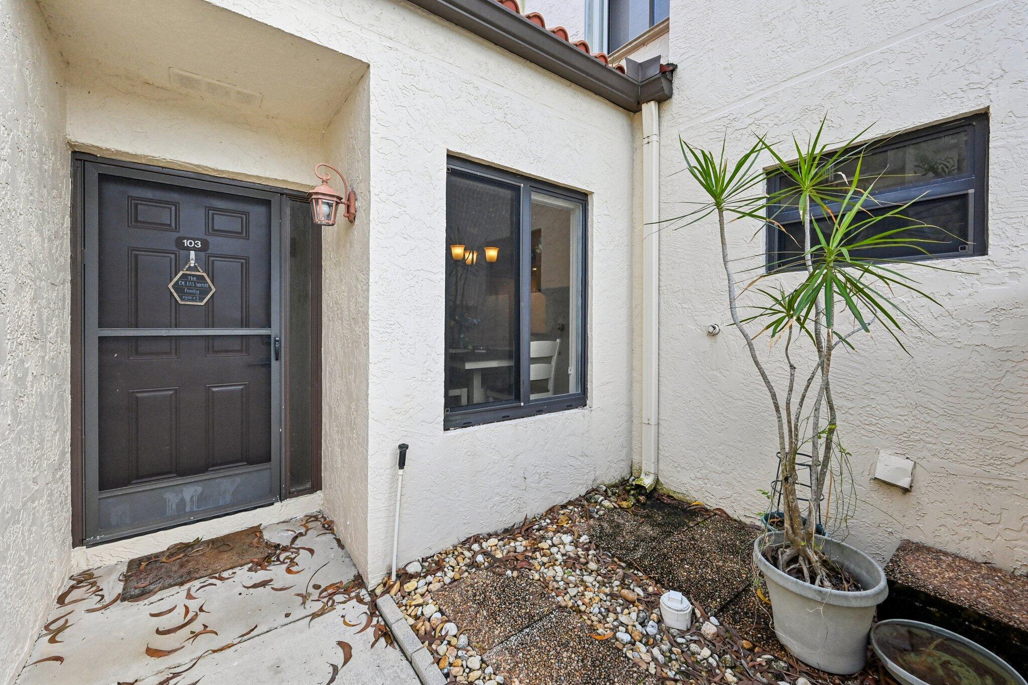 SOUTH LAKE CONDO - Residential