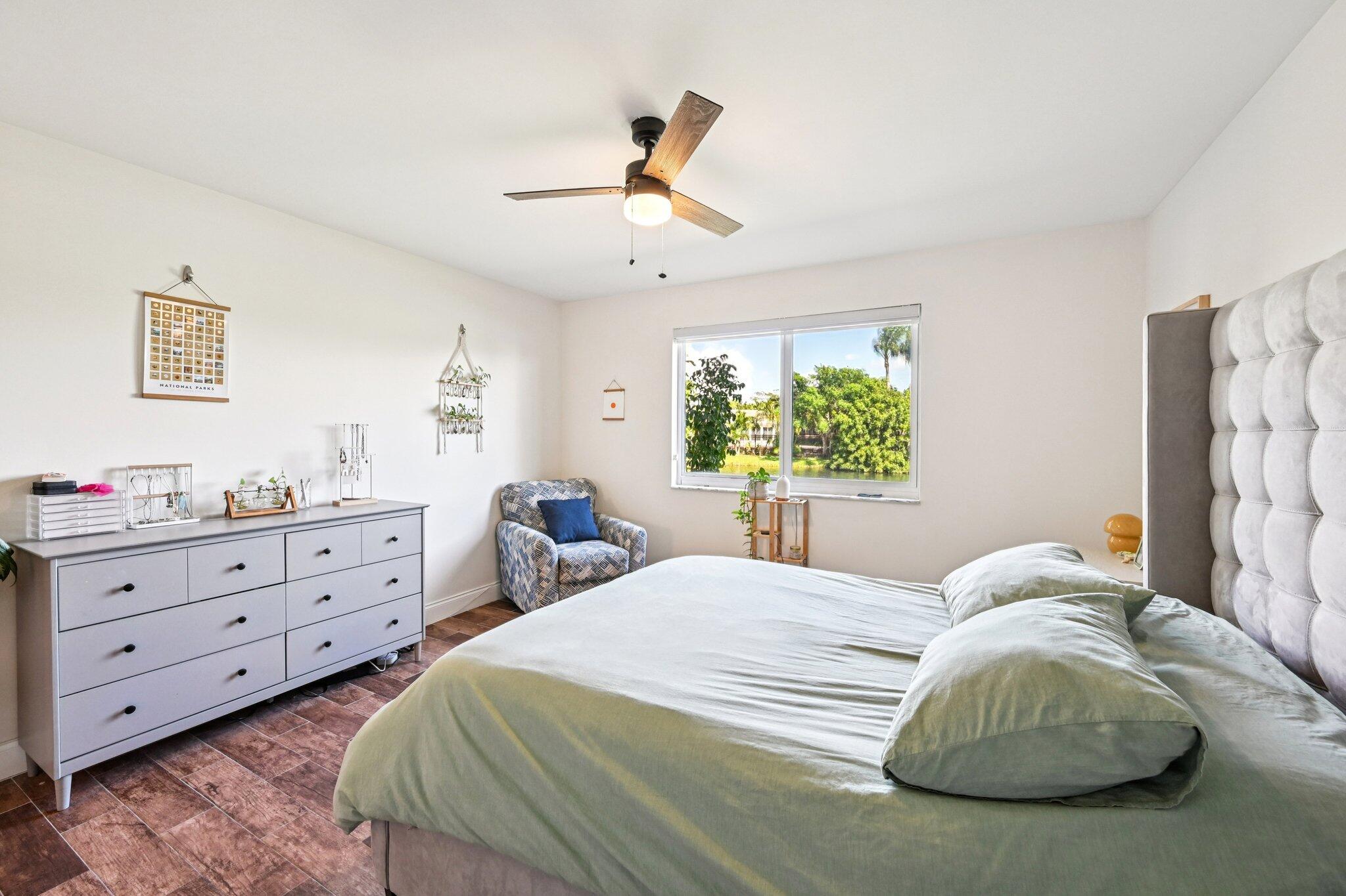 SOUTH LAKE CONDO - Residential