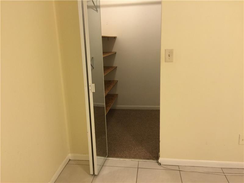 FLAMINGO VILLAS - Residential Lease