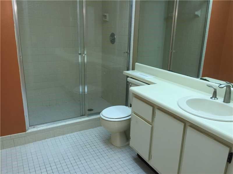 FLAMINGO VILLAS - Residential Lease