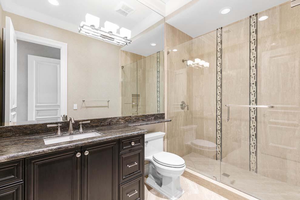 ROYAL PALM YACHT & COUNTR - Residential