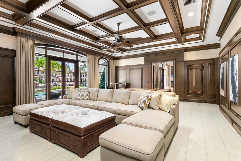 ROYAL PALM YACHT & COUNTR - Residential