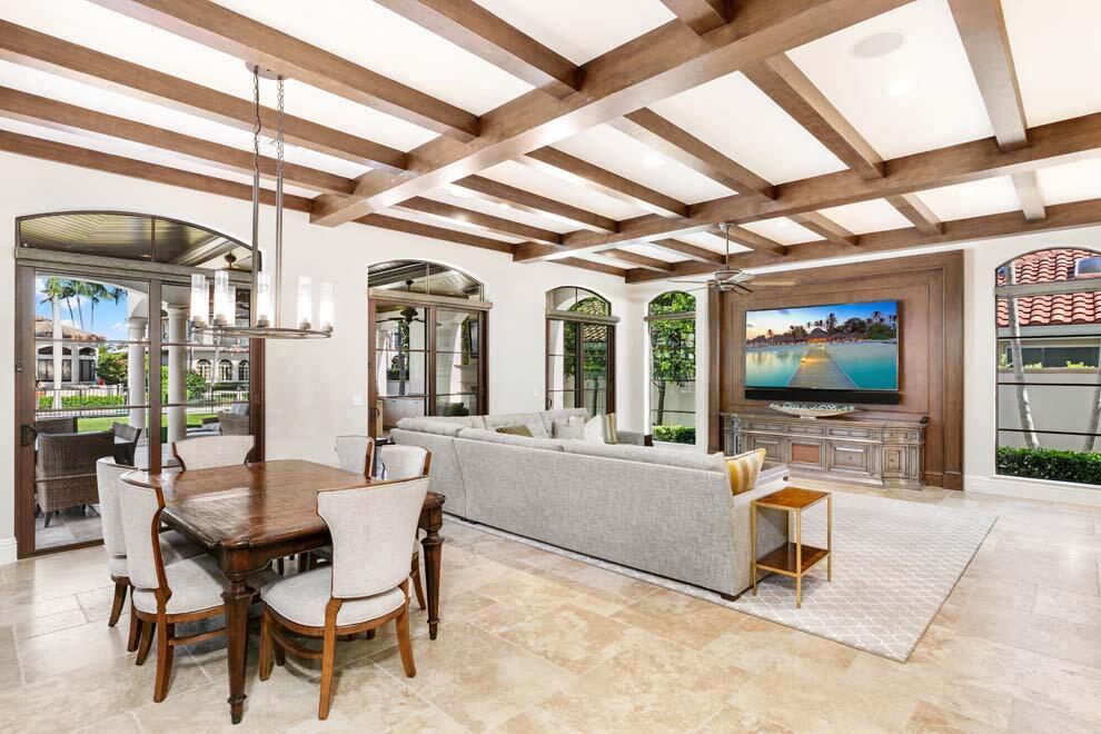 ROYAL PALM YACHT & COUNTR - Residential