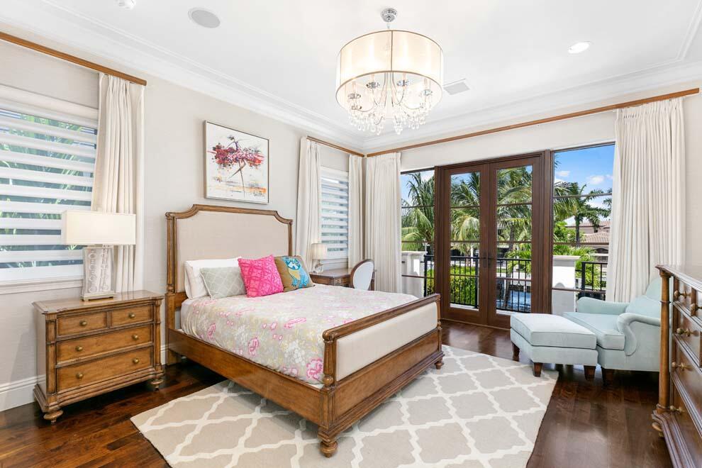 ROYAL PALM YACHT & COUNTR - Residential