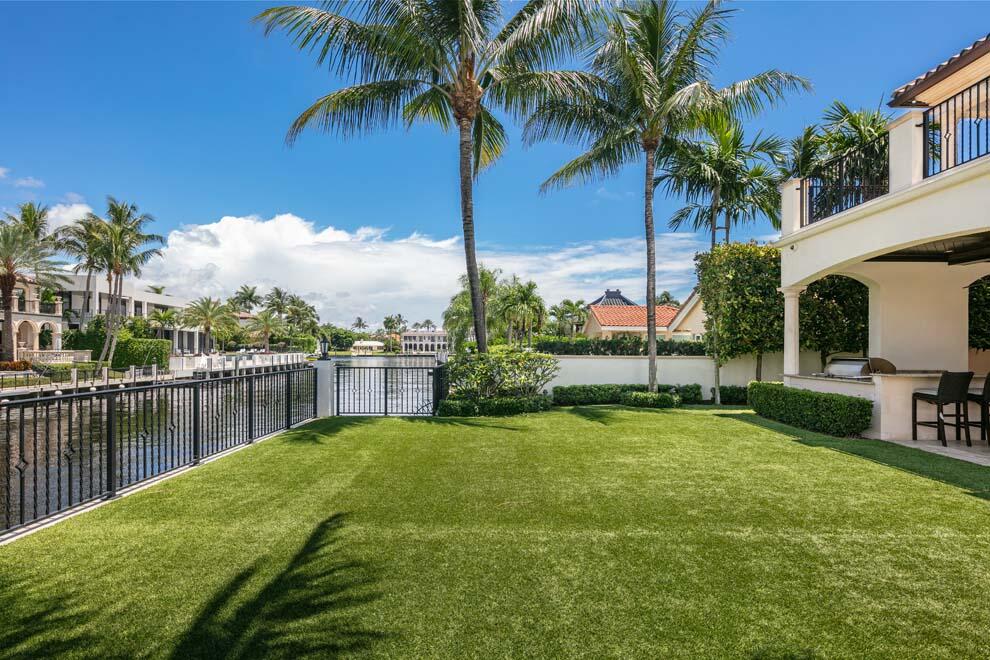 ROYAL PALM YACHT & COUNTRY CLUB - Residential