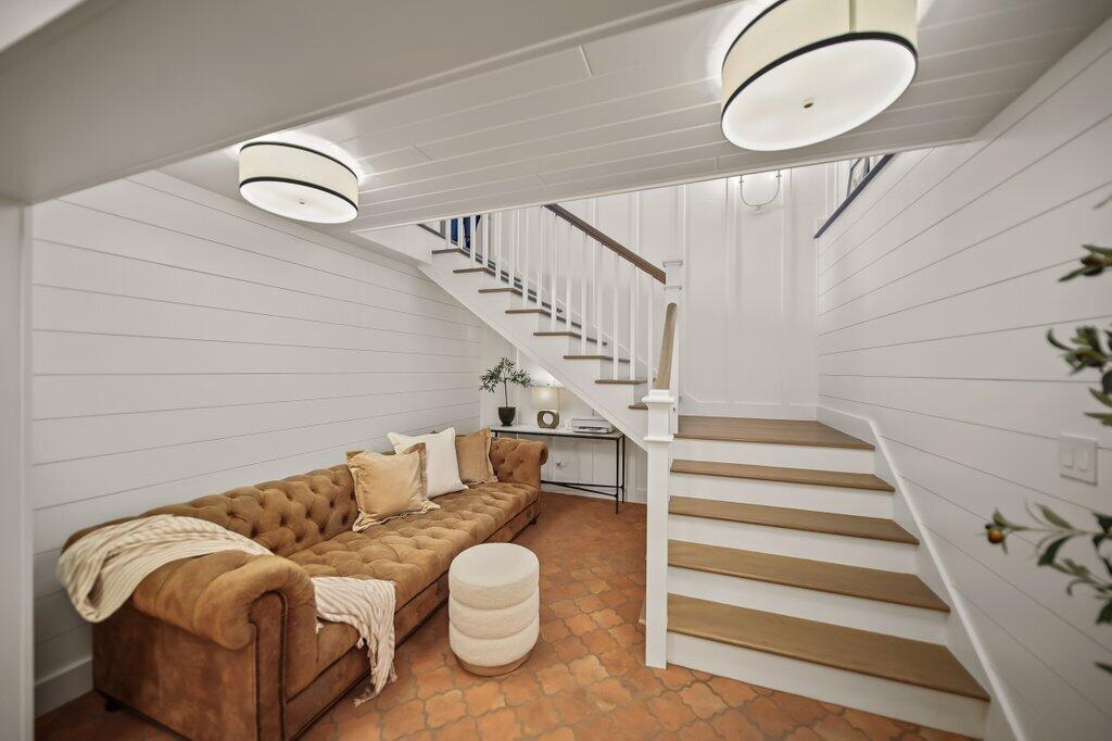 Sewalls Point - Residential