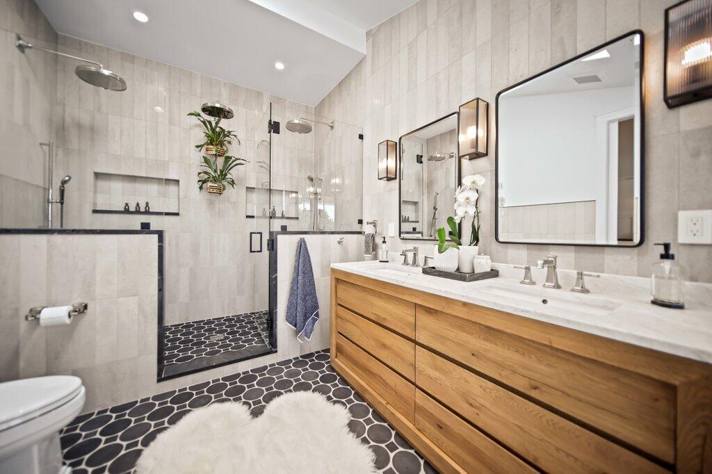 Sewalls Point - Residential