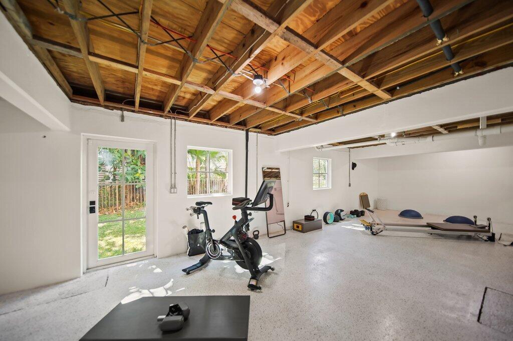 Sewalls Point - Residential