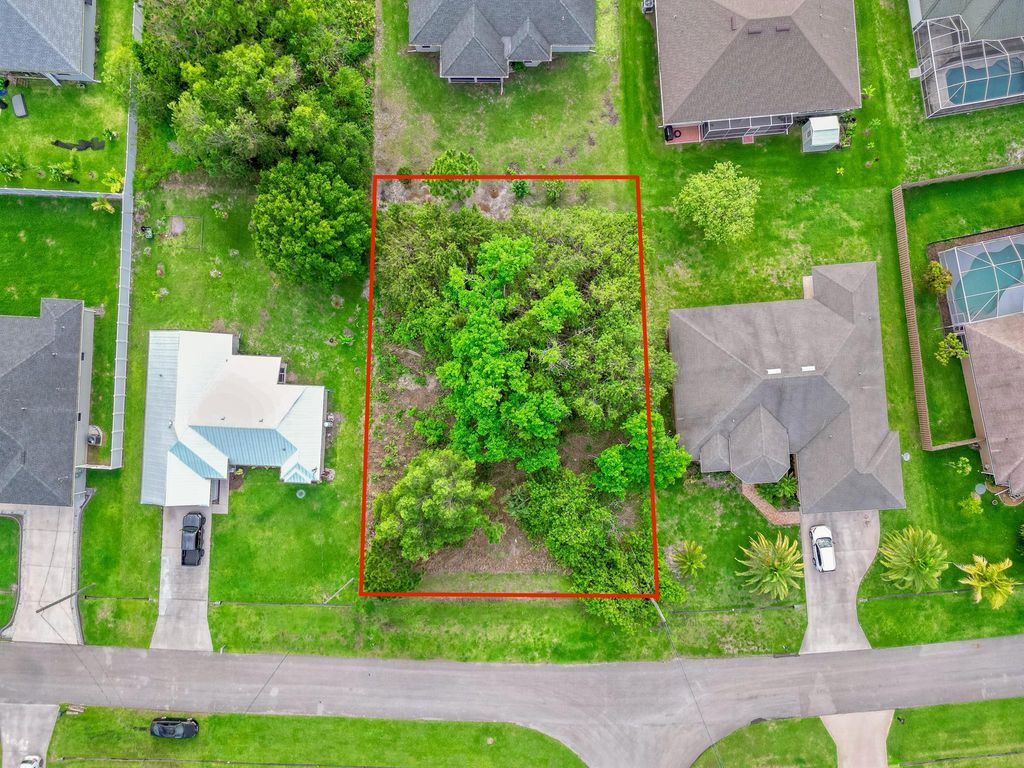 Photo of 5764 NW Cleburn Drive, Port St Lucie, FL 34986 (MLS # R10887881)