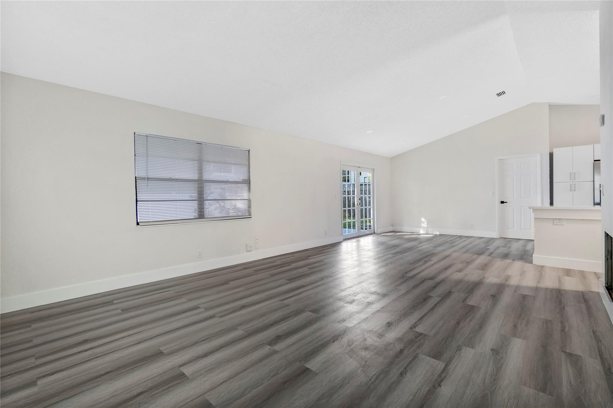 North Lauderdale Village - Residential