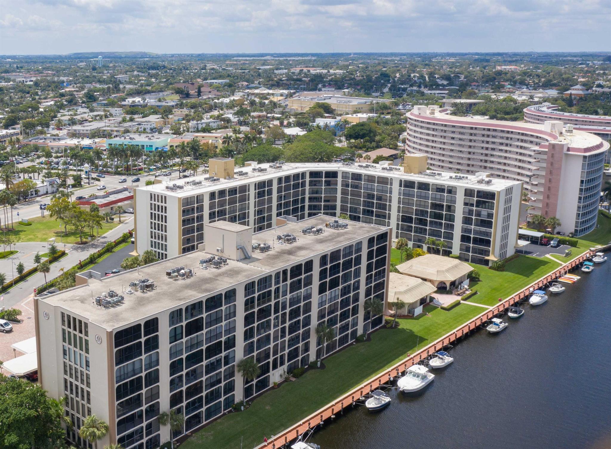 1631 Riverview Road 606