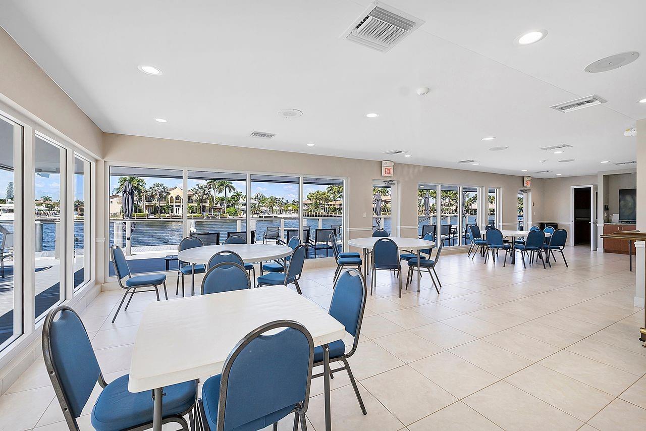 Coral Ridge Towers East - Residential