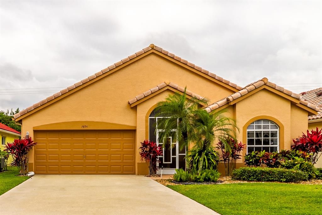 Photo of 7894 S Stirling Bridge Boulevard S, Delray Beach, FL 33446 (MLS # R10707738)