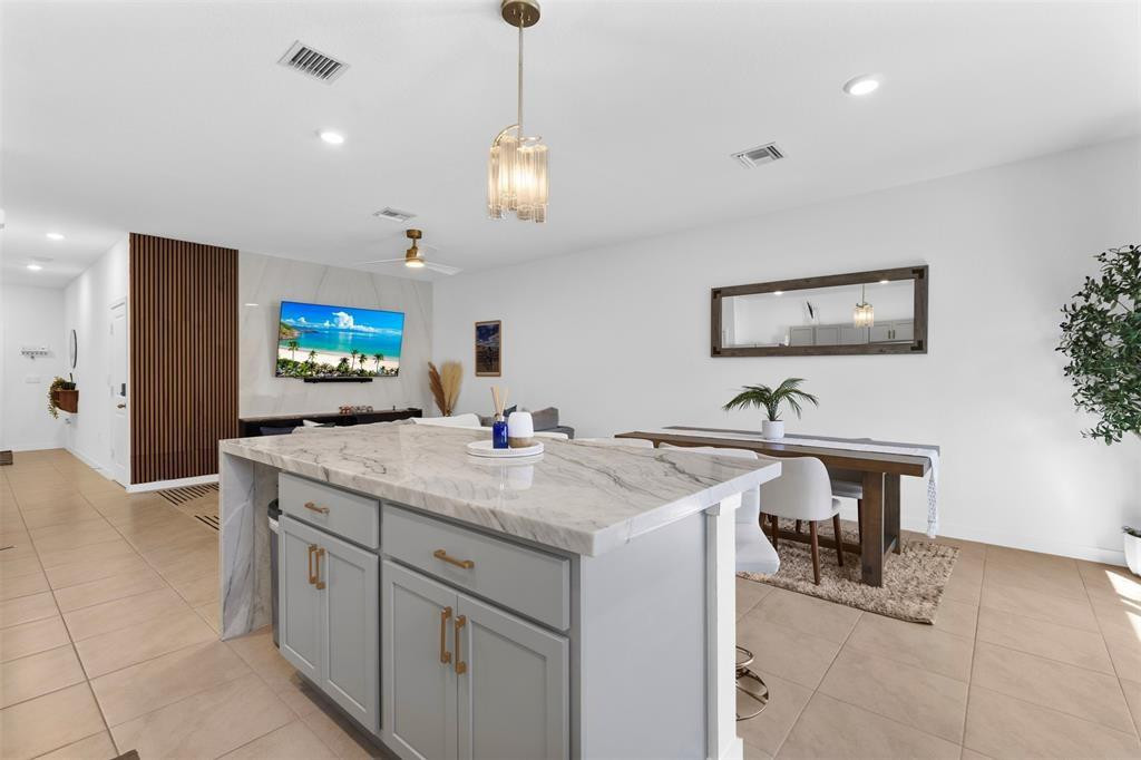 HIGHLAND OAKS - Residential