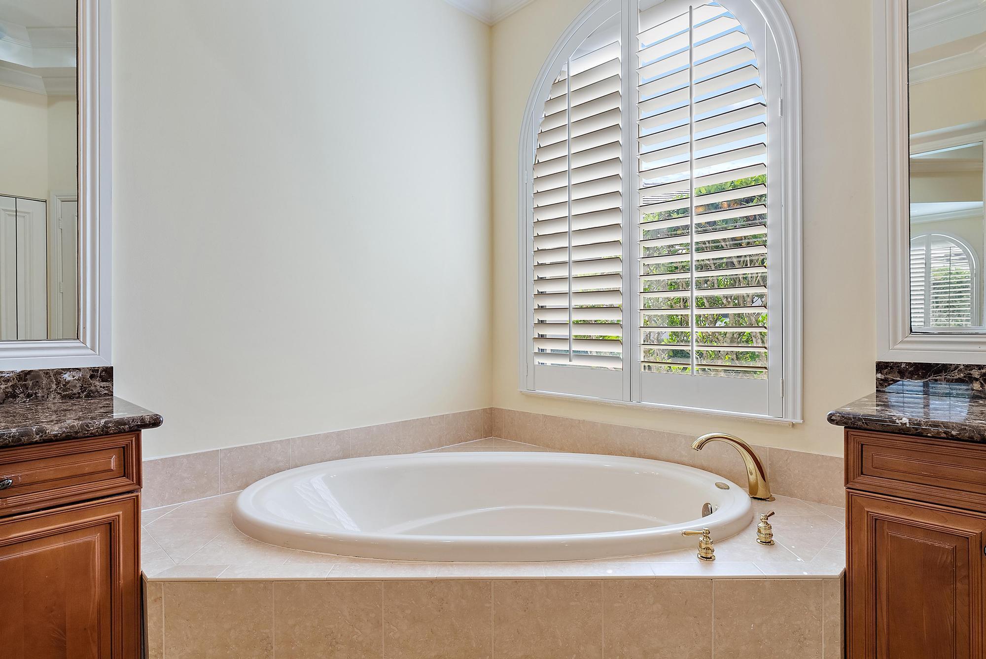 IBIS GOLF AND COUNTRY CLU - Residential