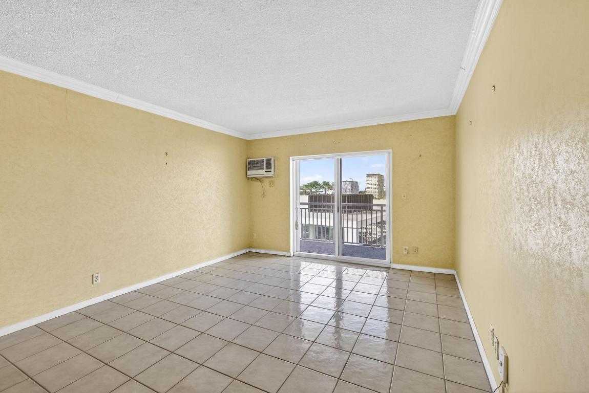 LEISURE BEACH CONDO - Residential