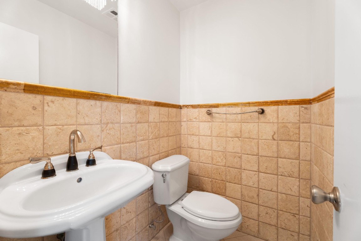 GOLF ESTATES - Residential