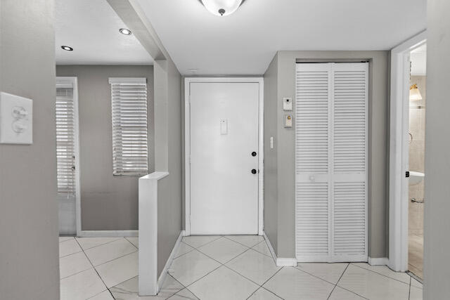 ISLANDS-MARTINIQUE CONDO - Residential Lease