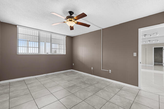 ISLANDS-MARTINIQUE CONDO - Residential Lease