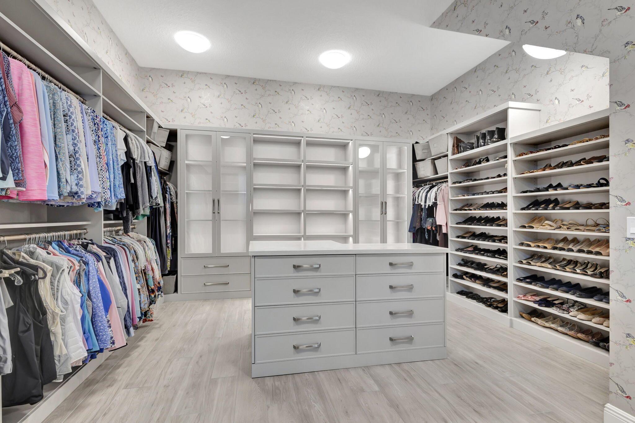 ARTISTRY - Residential