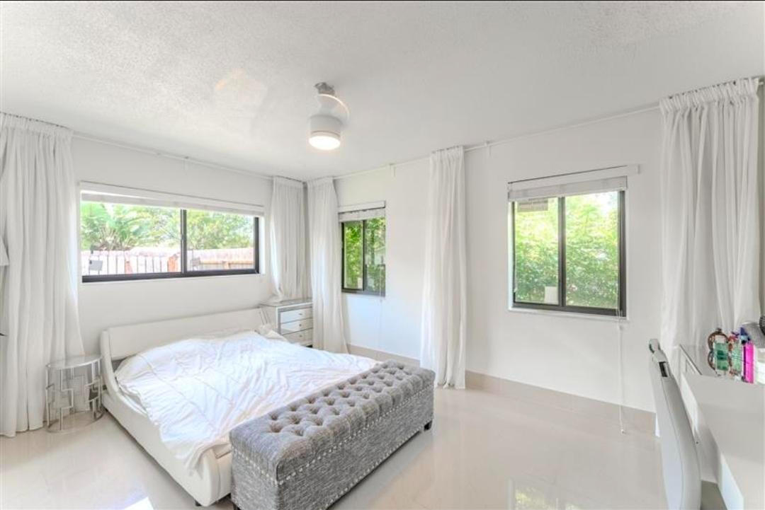 PLANTATIONS SECLUDED GARD - Residential