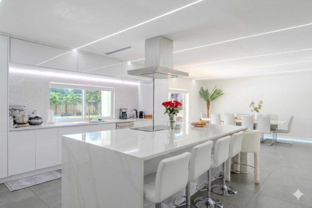 PLANTATIONS SECLUDED GARD - Residential