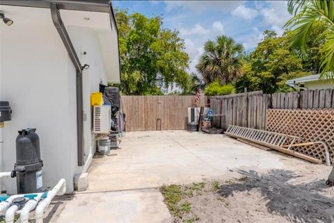 Tiny photo for 7520 NW 8th Court, Plantation, FL 33317 (MLS # B26020898)