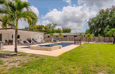 Tiny photo for 7520 NW 8th Court, Plantation, FL 33317 (MLS # B26020898)