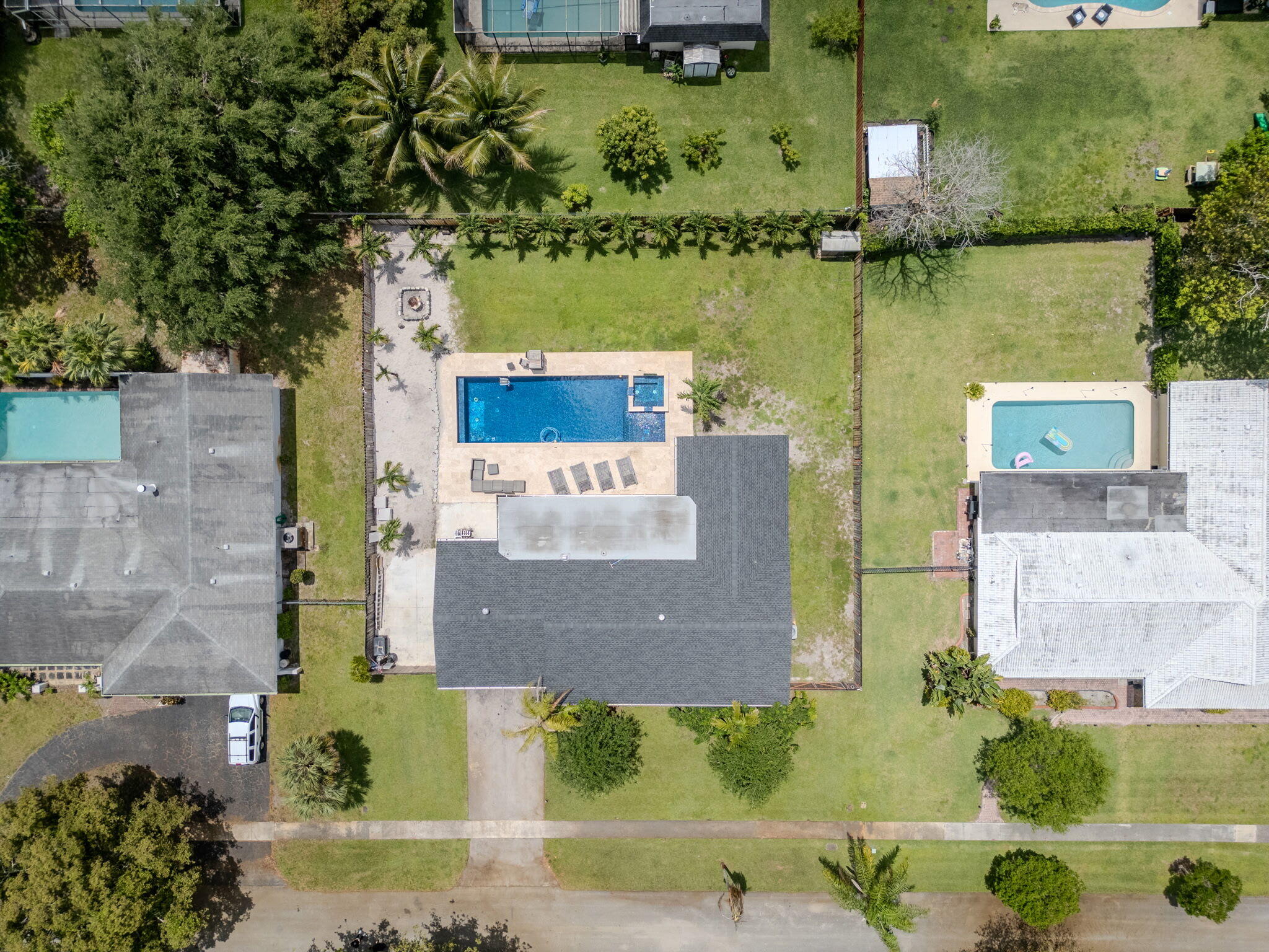 PLANTATIONS SECLUDED GARD - Residential