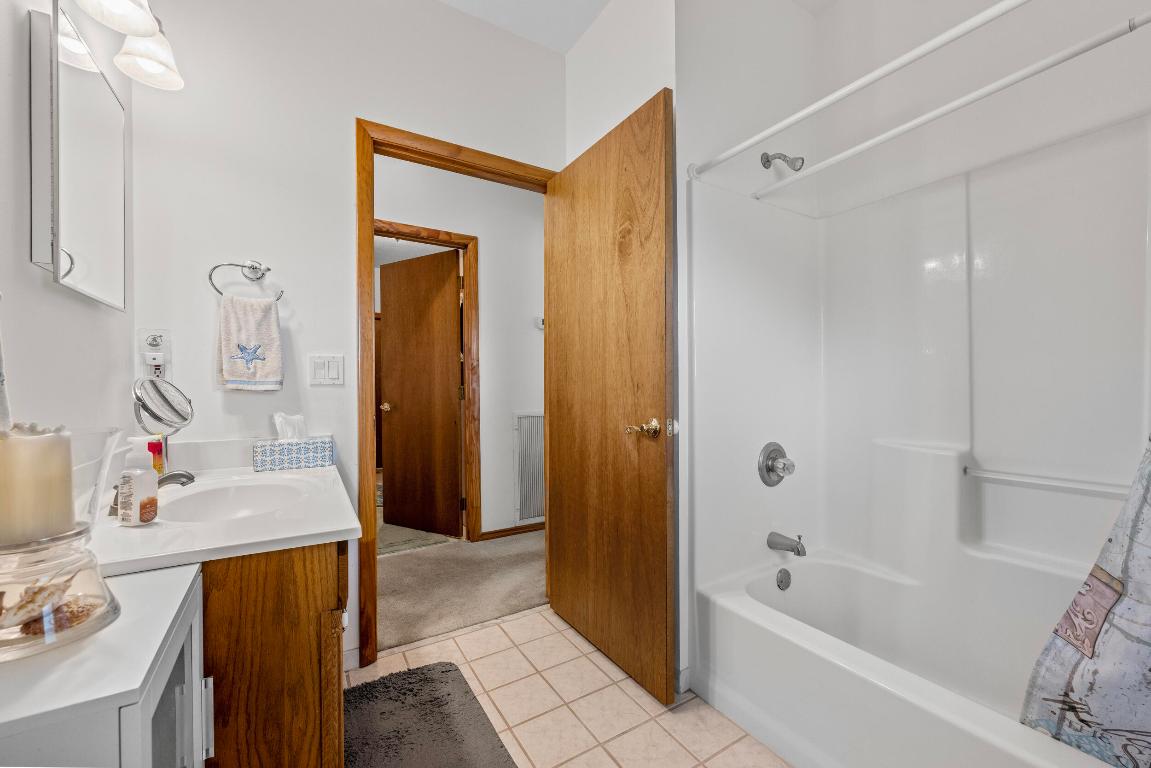 METES AND BOUNDS - Residential