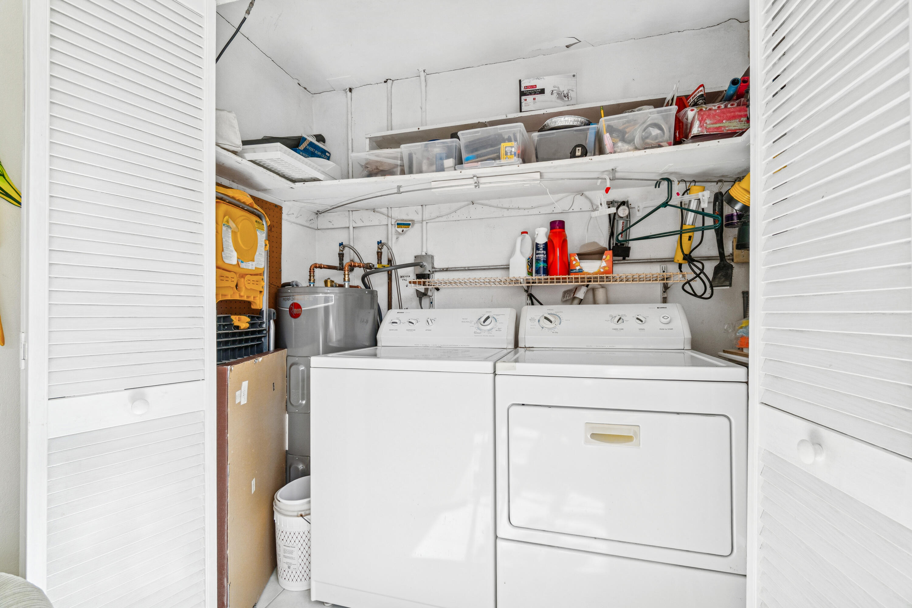 VILLAGE ROYALE CONDO 5 - Residential