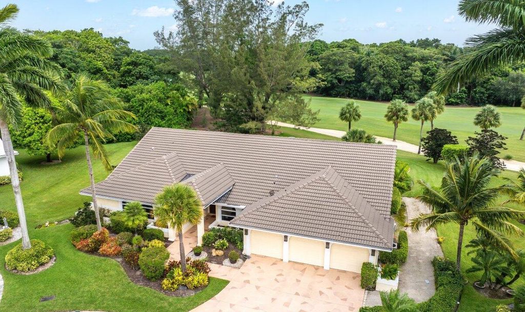 Photo of 10369 Silver Lake Drive, Boca Raton, FL 33428 (MLS # R11097576)