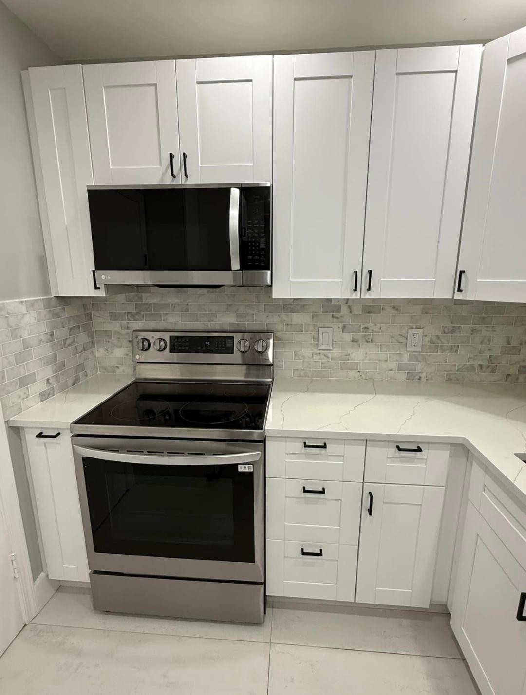 Imperial Point Colonnades - Residential Lease