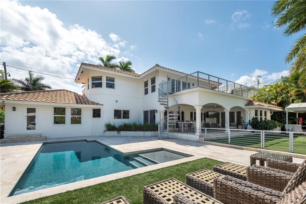 SEVEN ISLES LAS OLAS - Residential