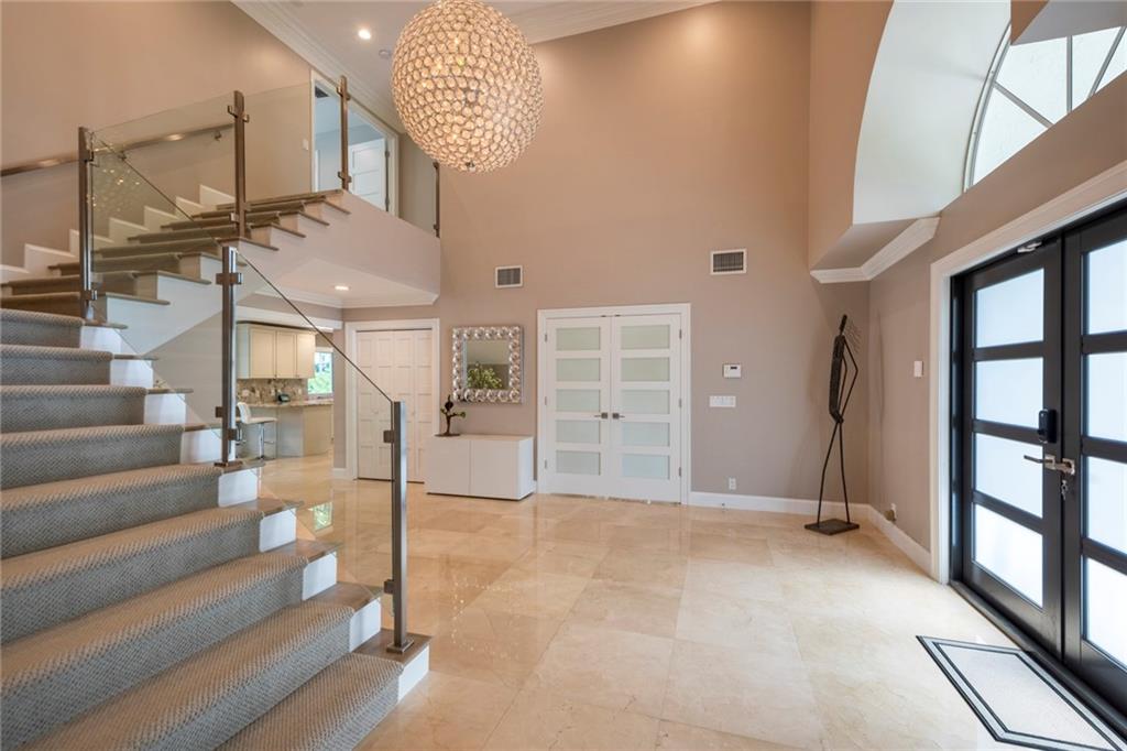 SEVEN ISLES LAS OLAS - Residential