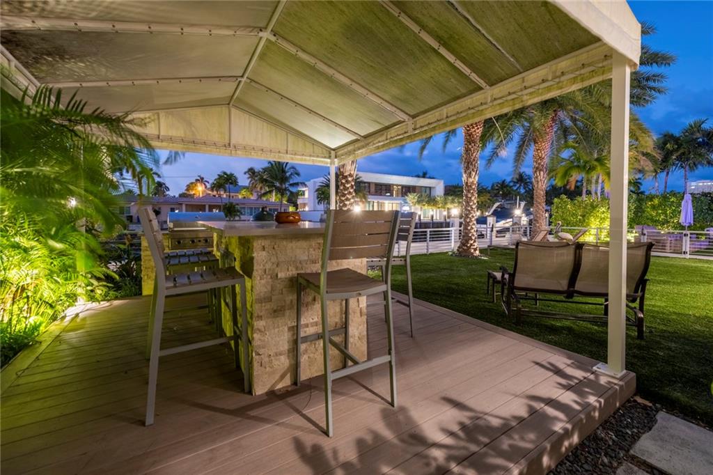 SEVEN ISLES LAS OLAS - Residential