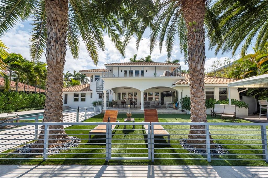 SEVEN ISLES LAS OLAS - Residential