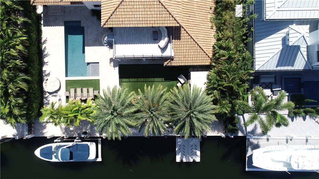 SEVEN ISLES LAS OLAS - Residential